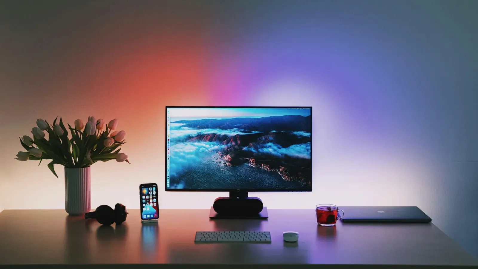 Moderner Arbeitsplatz für Webdesign, WordPress und digitale Lösungen